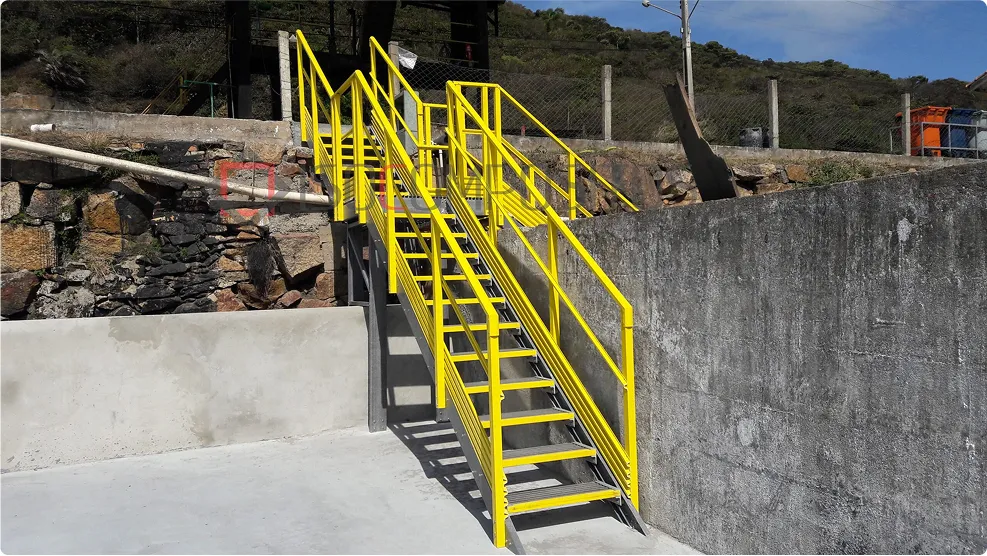 Isocompositos - escadas 234