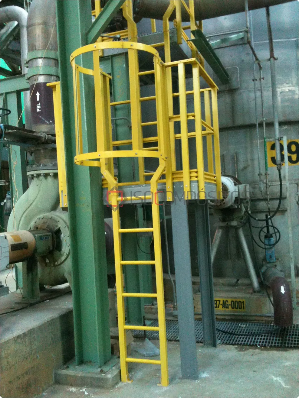 Isocompositos - escadas 255