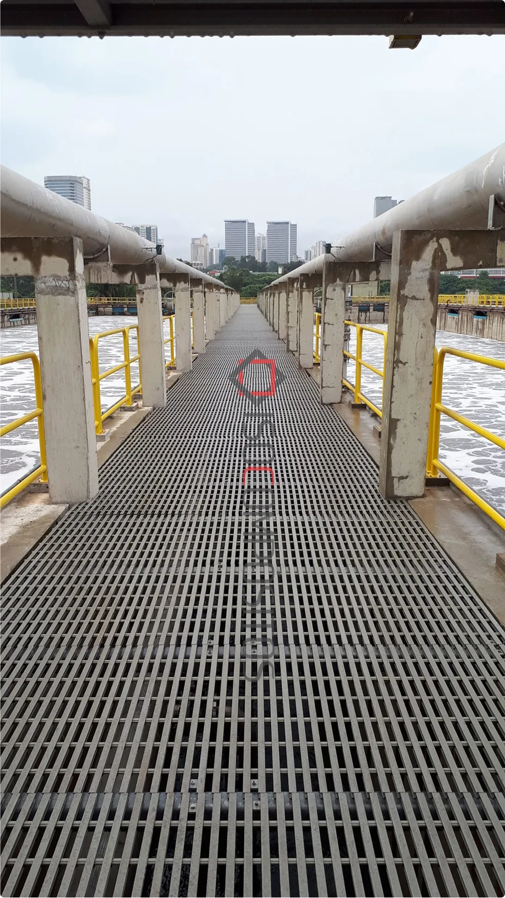 Isocompositos - grades de piso 234