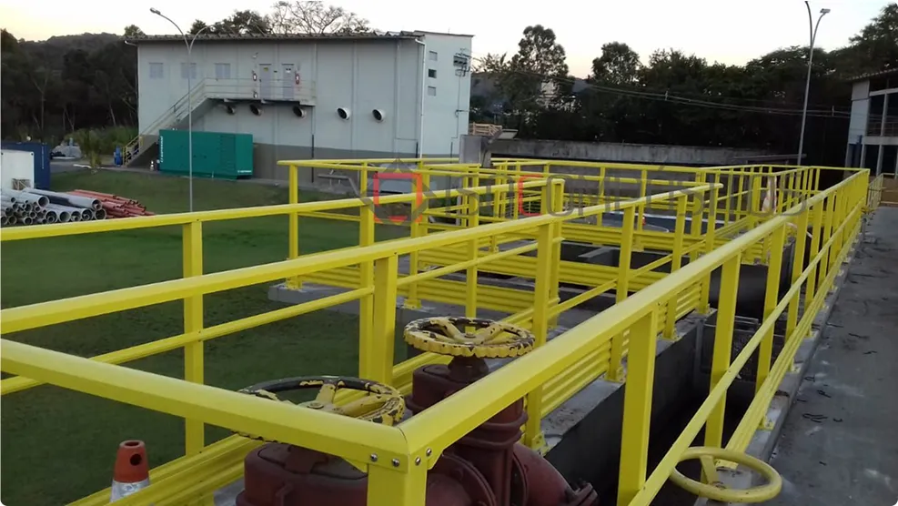 Isocompositos - guarda corpo 264